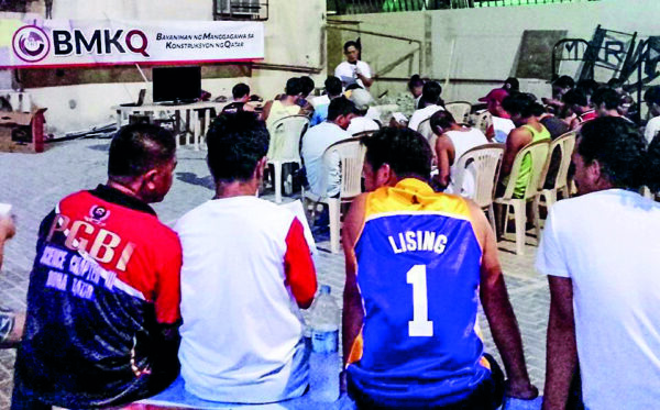 Filippiiniläiset siirtolaiset saavat koulutusta lakiasioista Qatarissa