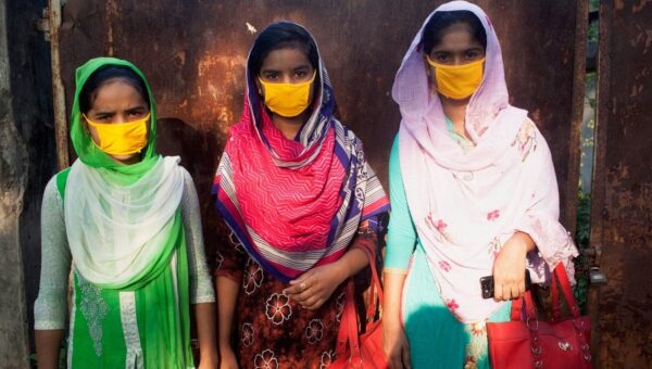 Bangladesh-vaatetyontekijat-e1606296650353