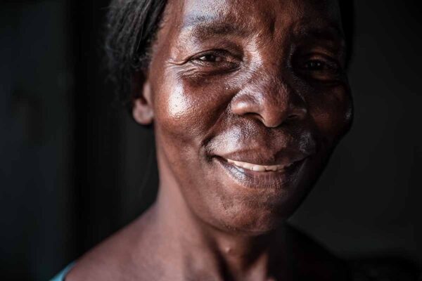 Meeri Koutaniemi dokumentoi kotiapulaisten arkea Mosambikissa