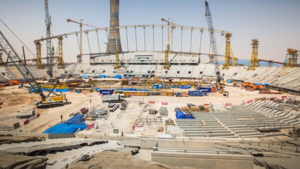 Qatarin MM-kisojen rakentajien tilanne on parantunut, mutta työtä on edelleen